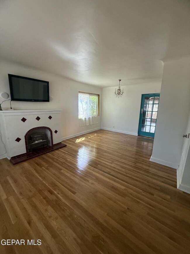 Photo - 2211 N Campbell St