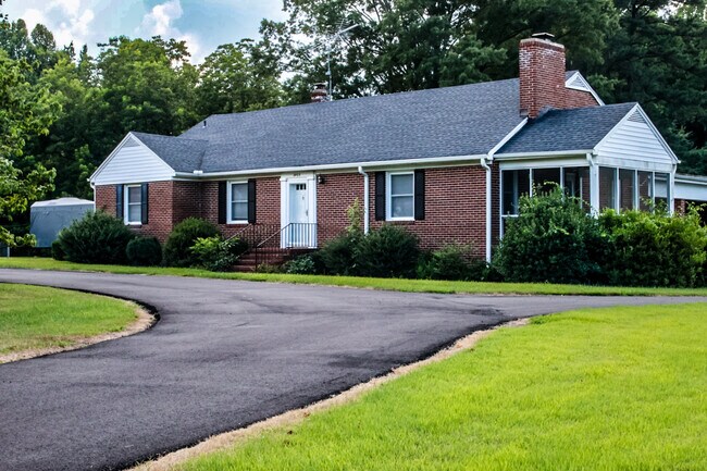 Photo - 2503 Nottoway Blvd