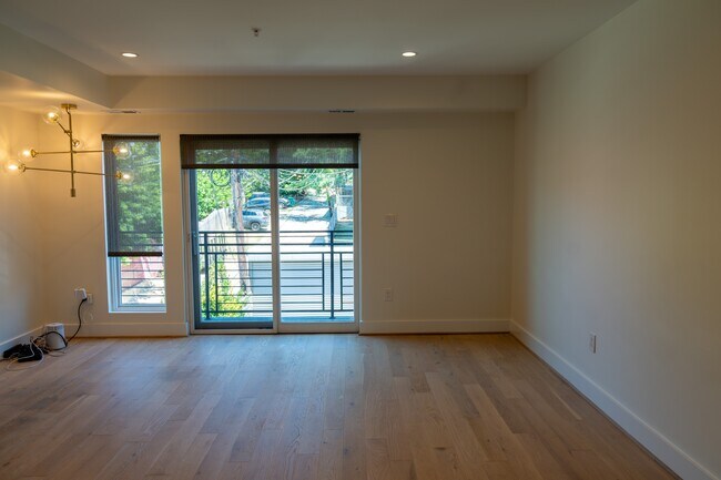Photo - 1631 Montello Ave NE