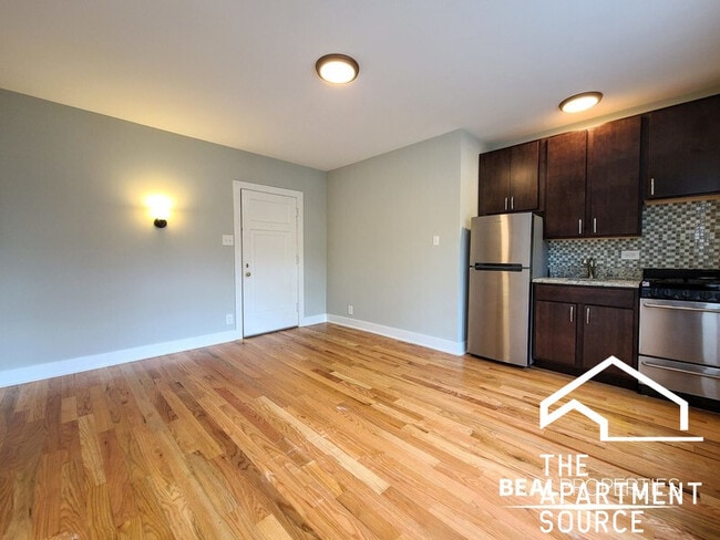 Photo - 4546 N Damen Ave Unidad 305