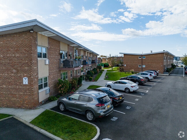 Photo - Ocean Harbor Club Apartments