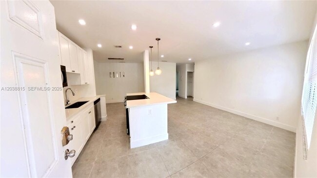 Photo - 11576 NW 42nd St Unidad 11576