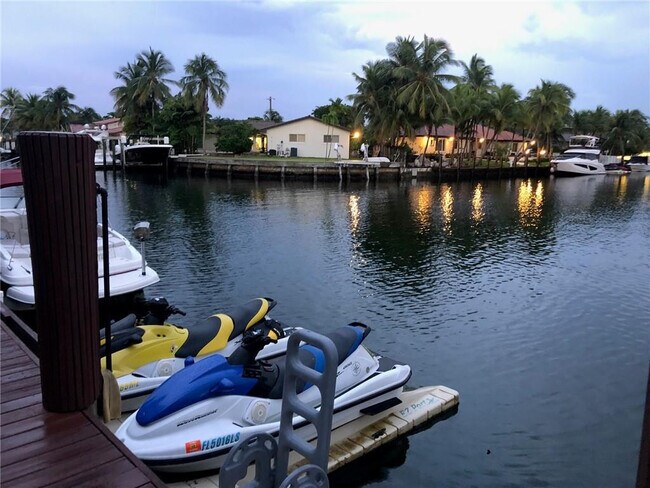 Photo - 2430 NE 135th St Unit 300