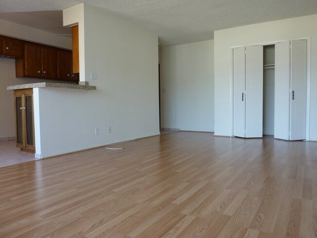 Photo - 2055 Rodney Dr Unit 307