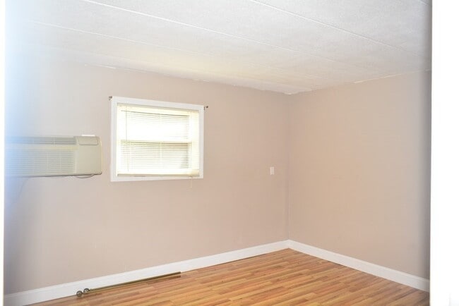 Photo - 152 Turner Rd Unit 7