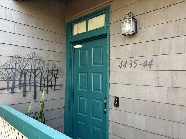 Photo - 4435 Nobel Dr Unit 44