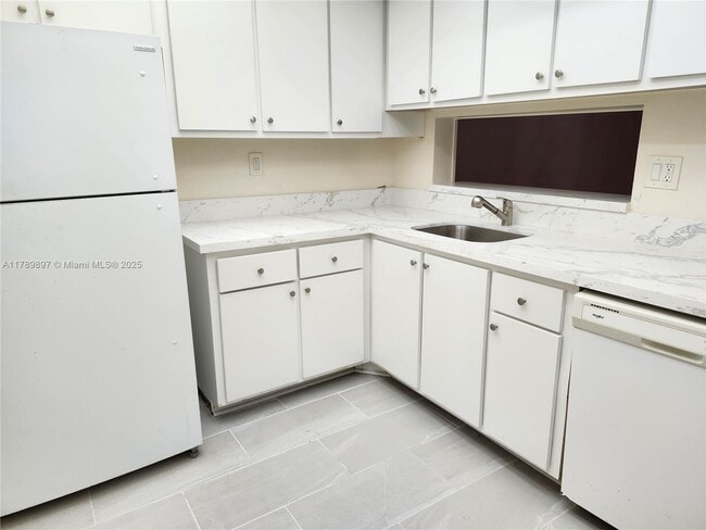 Photo - 8520 SW 133rd Avenue Rd Unit 415