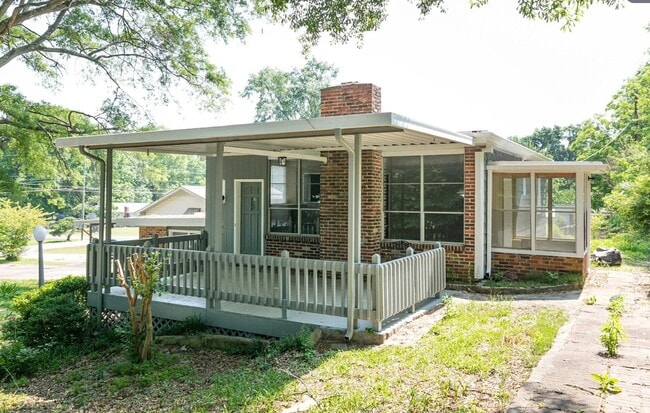 Photo - 3290 Pike Ave