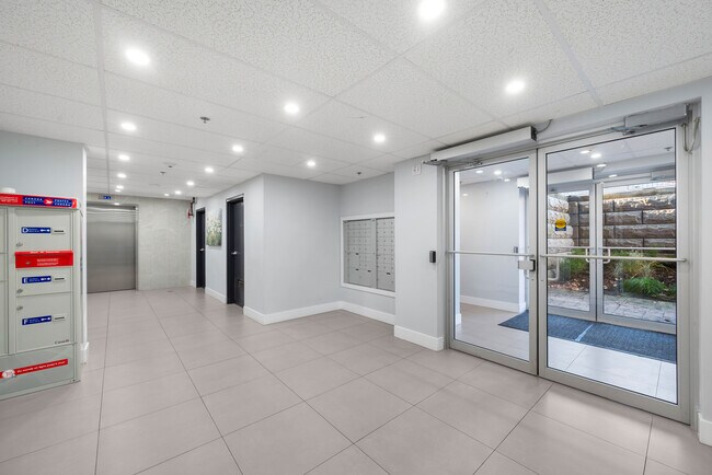 Photo - The Emerald Apartments 2 Bedroom Unit 211