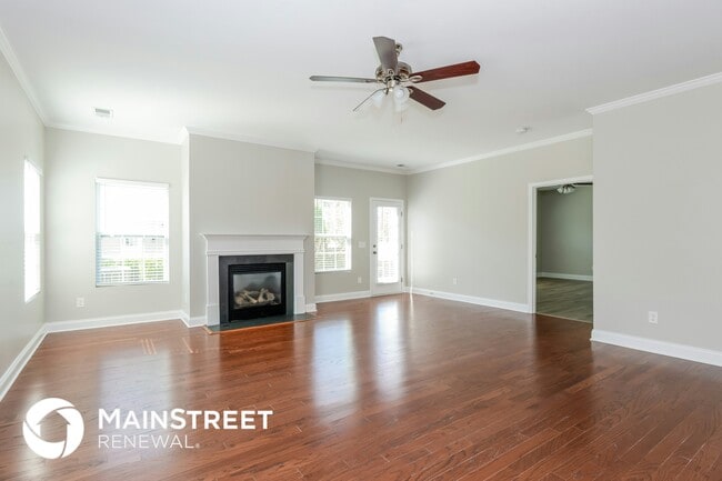 Photo - 417 Marie Way