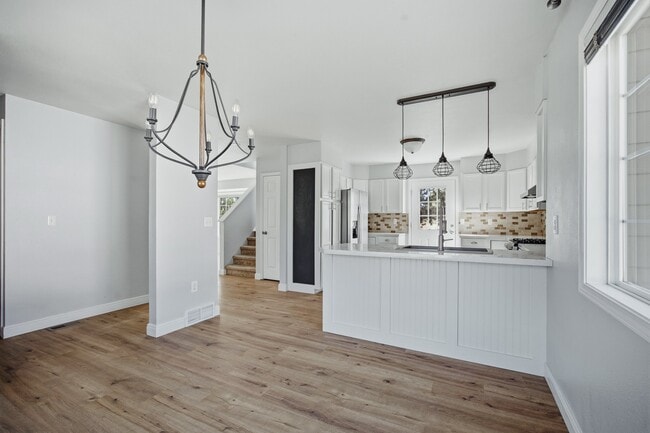 Photo - 2056 Calhoun Ct