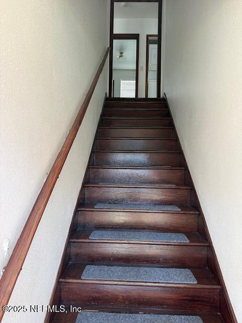 Photo - 2811 College St