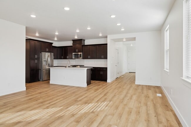 Photo - Move-In Ready Elegance - 4 Bedrooms! Pet Friendly!