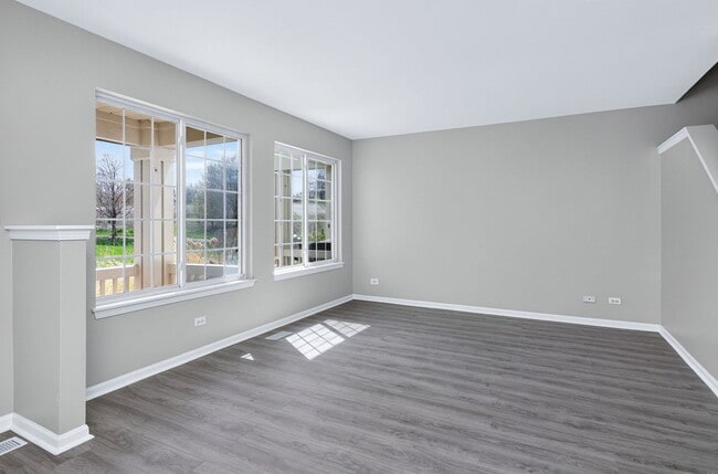 Photo - 644 Lincoln Station Dr