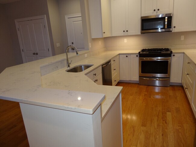 Photo - 2 Inwood Dr Unit 3002