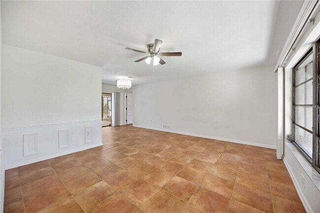 Photo - 3560 Tripoli Blvd