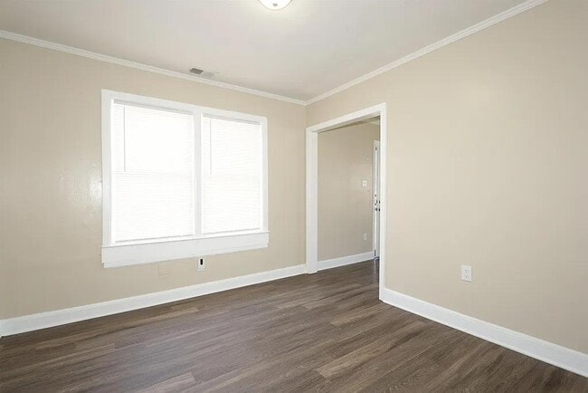 93 E Fernwood Ave