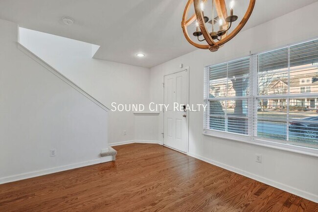 Photo - 1234 Riverbrook Dr