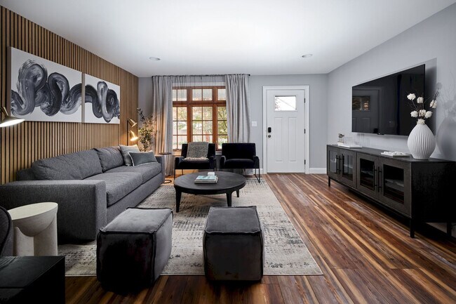 9 Arnett Ave Unit SI FL1-ID1380124P