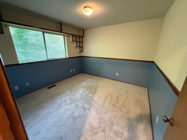 Photo - Spacious Mukilteo Home with Stunning Outdoor Living and Lush Landscaping