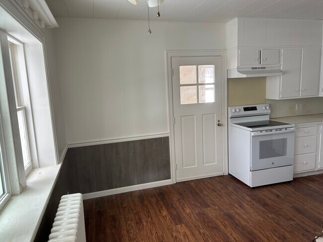 Photo - 5072 Strasburg Rd