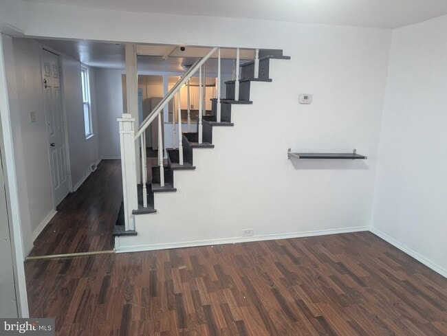 Photo - 219 Wesley St