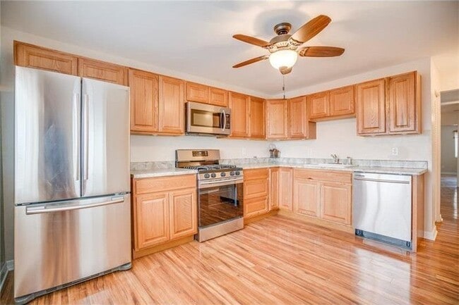 Building Photo - por1425 Unit #2