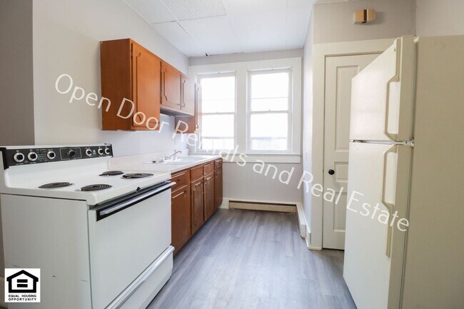 Photo - 109 S State St Unidad 5