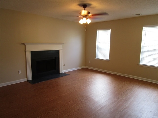 Photo - 204 Carrie Dr