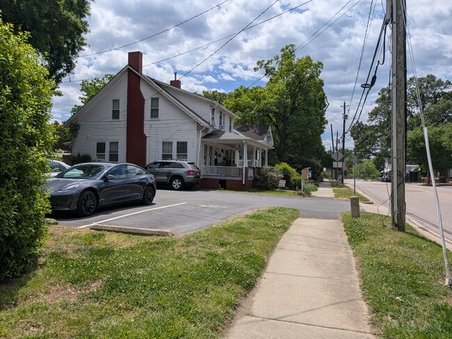 Front - 920 W Morgan St Unit A