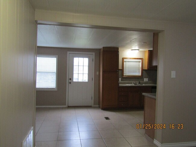 Photo - Very Nice Double Wide Home located in Cach...