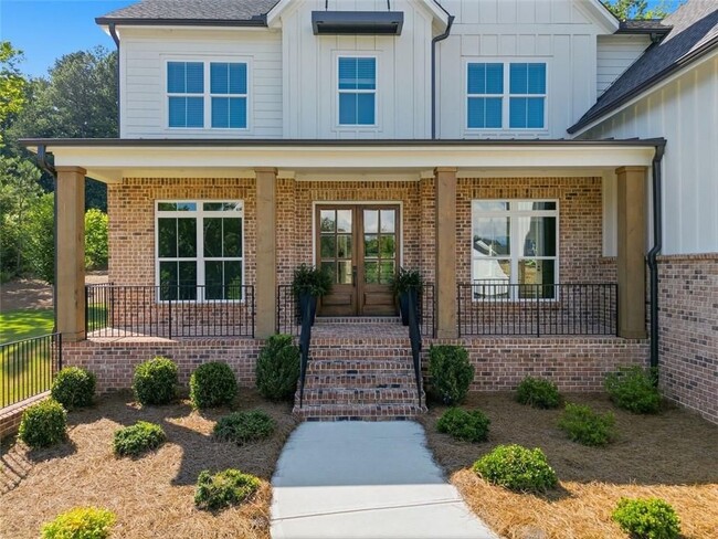 Photo - 401 Oakleigh Ave