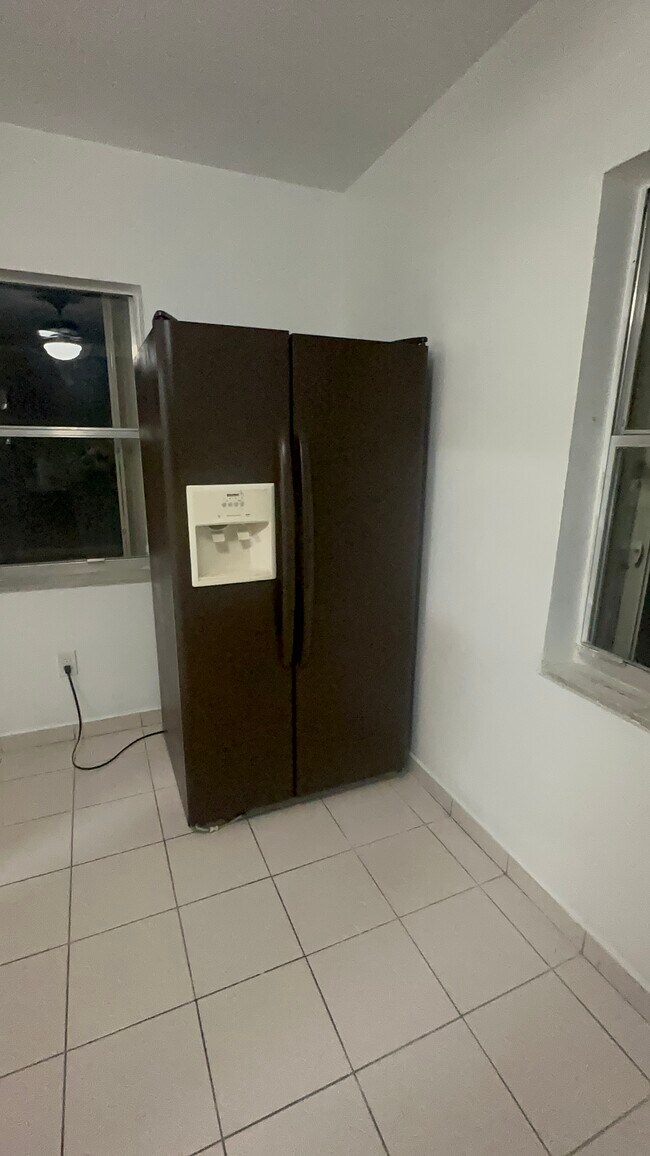 935 SW 11th Ave Apartments Unit 2nd floor Miami, FL