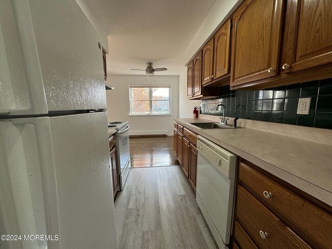 Photo - 75 Stonehurst Blvd Unit A