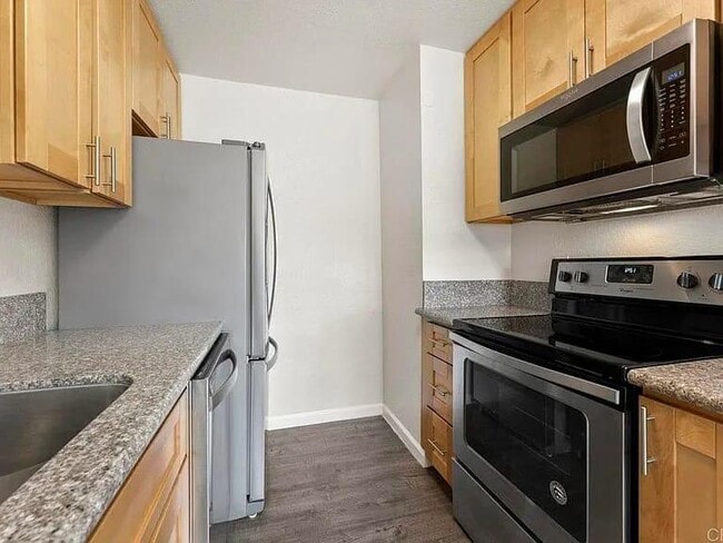 Photo - 1671 Pentecost Way