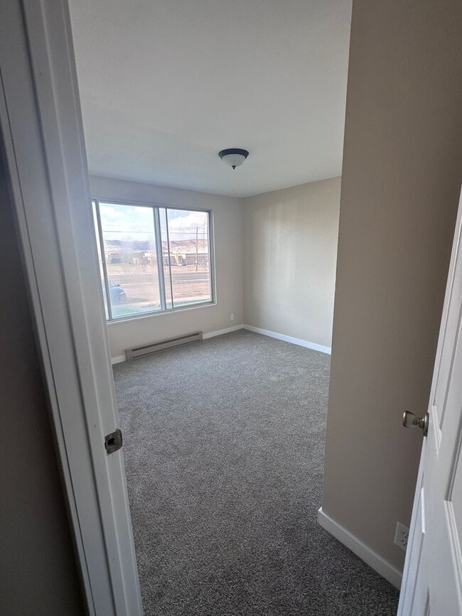 Photo - 260 Shoshone Ave Unit B