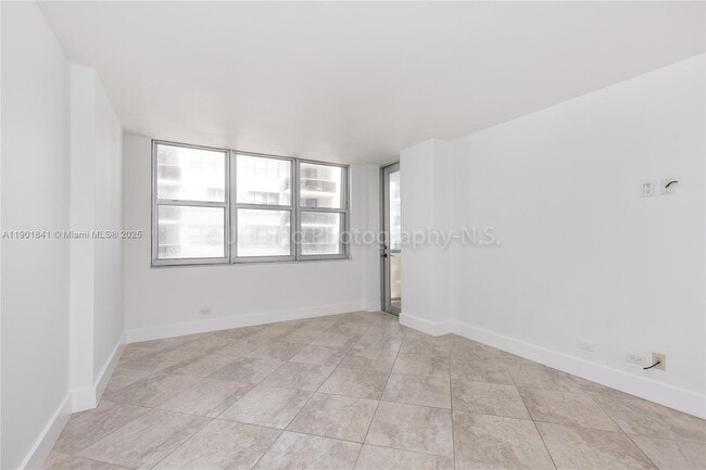 Photo - 6039 Collins Ave Unit 1415