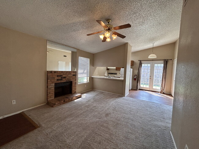 Photo - Cute 2\1 Duplex in Whisperwood