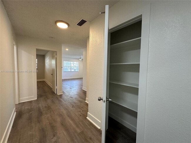 Photo - 108 NW 1st St