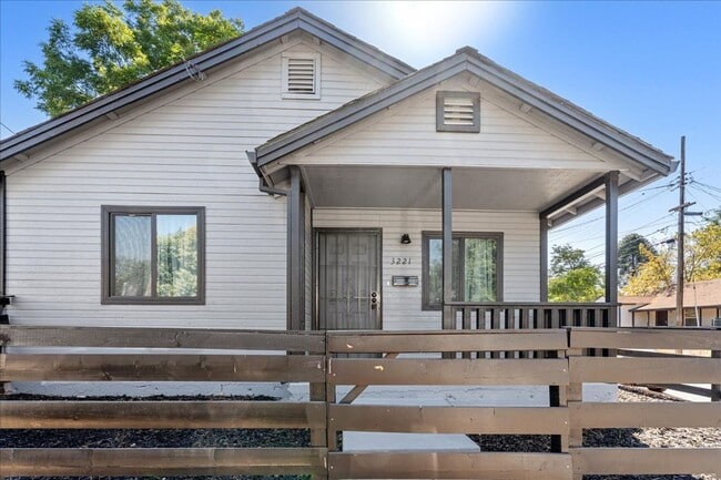 Photo - 3221 San Jose Way