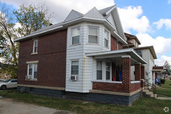 Building Photo - Close to Campus Rental