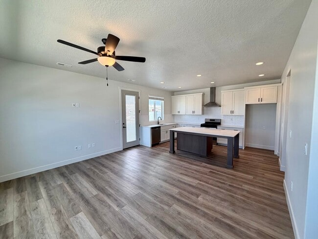 Photo - Brand New Rental Alert – JDC Ranch, Plain City!