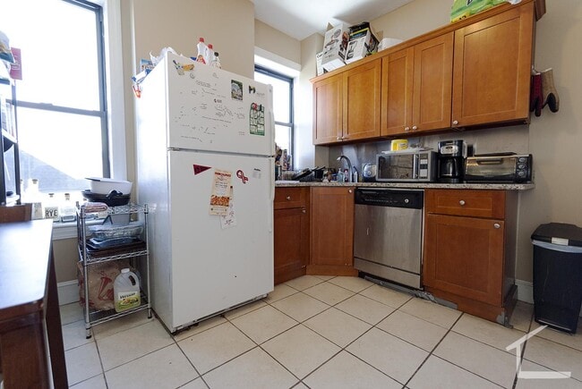 Photo - 17 Highgate St Unit 1