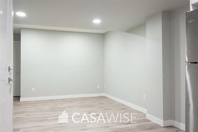 Photo - 17507-17565 65 St NW