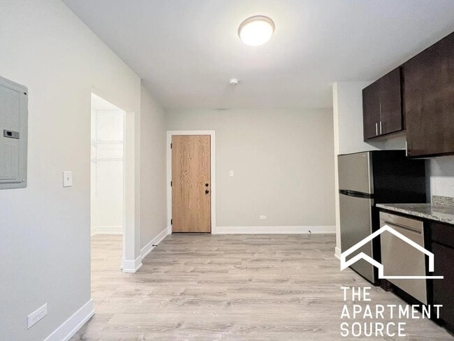 1344 N Dearborn St Unit 11B