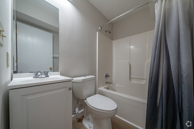 3HAB, 2BA - 1,16 (renovado)5SF - Baño