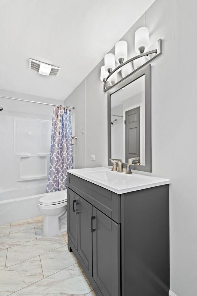 Photo - Stunning 3 bedroom home in Mt. Washington available August 1!