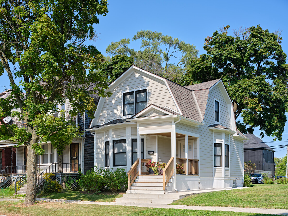 Photo - 1578 Belvidere St House