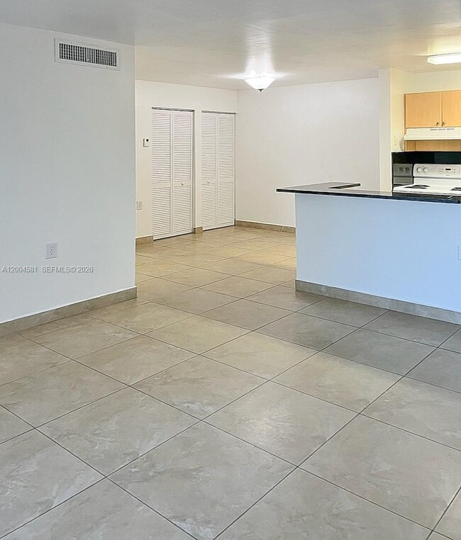 Photo - 7012 NW 179th St Unit 209