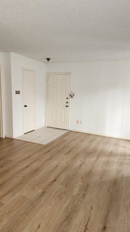 Photo - 2750 Holly Hall St Unidad 101